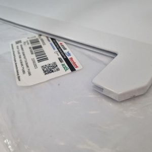 Переднє обрамлення скляної полиці холодильника Beko - 4561530300