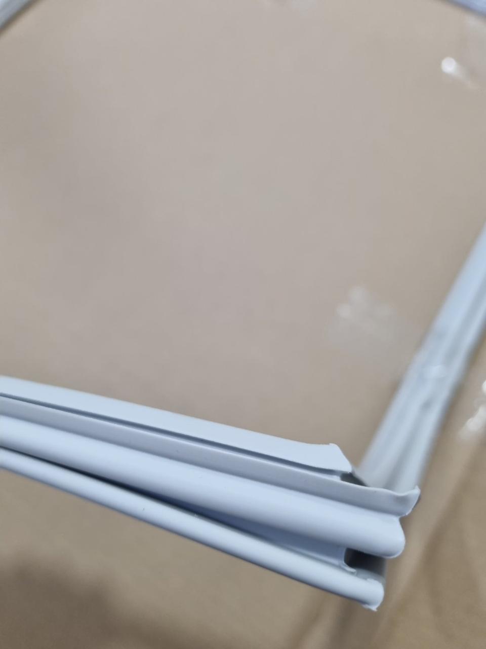 Ущільнювальна резина холодильника Beko 58 см * 73 см (4633080100) - Зображення 2