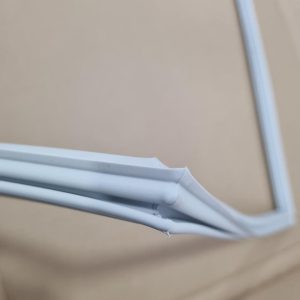 Ущільнювальна резина холодильної камери для холодильника Beko 4669521000 (4633081900)